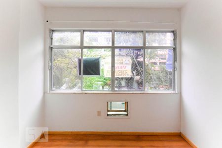 Apartamento à venda com 110m², 2 quartos e 1 vagaQuarto 1