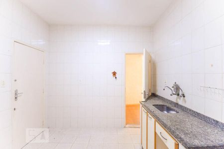 Apartamento à venda com 110m², 2 quartos e 1 vagaCozinha e Área de Serviço