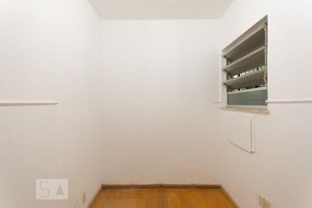 Apartamento à venda com 110m², 2 quartos e 1 vagaQuarto de Serviço