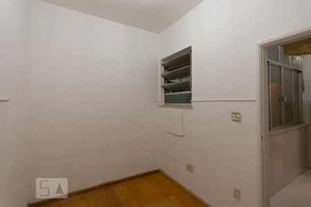 Apartamento à venda com 110m², 2 quartos e 1 vagaQuarto de Serviço