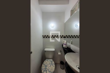 Lavabo de apartamento para alugar com 2 quartos, 60m² em Jardim Patente Novo, São Paulo