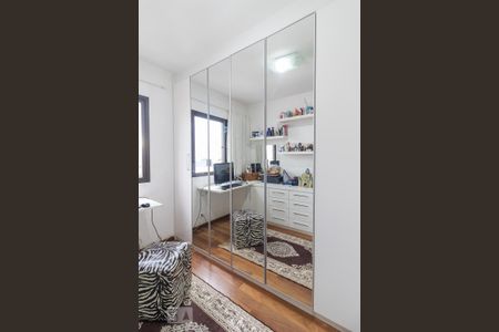 Apartamento à venda com 85m², 3 quartos e 1 vagaQuarto 2