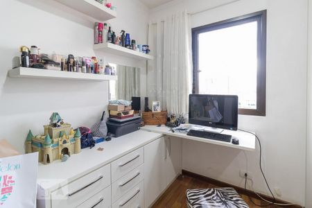 Apartamento à venda com 85m², 3 quartos e 1 vagaQuarto 2
