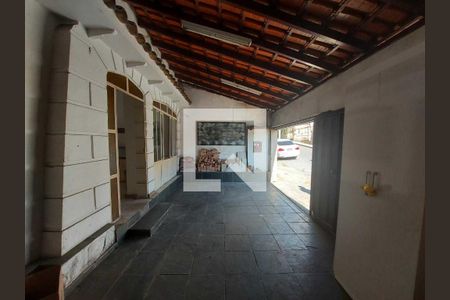 Casa à venda com 4 quartos, 300m² em Barroca, Belo Horizonte