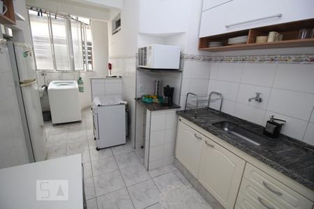 Apartamento para alugar com 92m², 2 quartos e 1 vagaCozinha