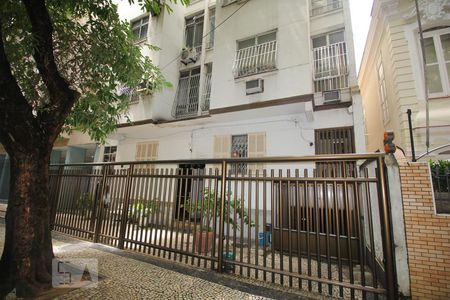 Apartamento para alugar com 92m², 2 quartos e 1 vagaFachada