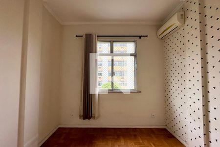 Quarto 1 de apartamento para alugar com 2 quartos, 92m² em Catete, Rio de Janeiro