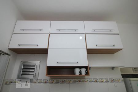 Apartamento para alugar com 92m², 2 quartos e 1 vagaCozinha