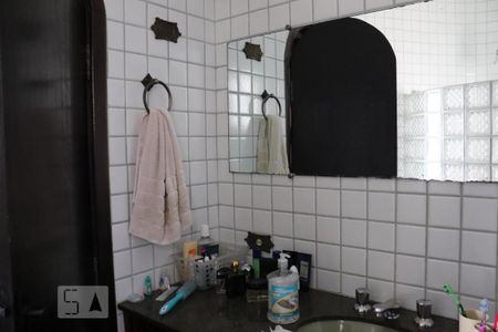 Casa à venda com 420m², 3 quartos e 6 vagasBanheiro da Suíte 3