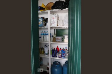 Casa à venda com 420m², 3 quartos e 6 vagasDespensa