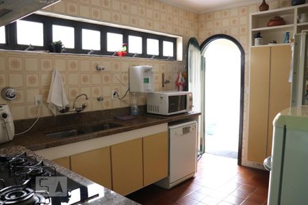 Casa à venda com 420m², 3 quartos e 6 vagasCozinha