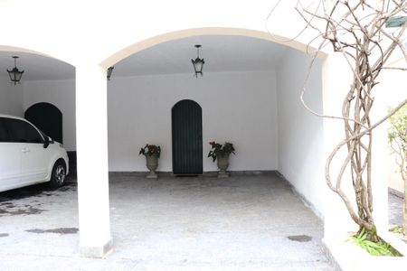 Casa à venda com 420m², 3 quartos e 6 vagasGaragem