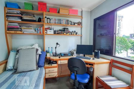 Apartamento à venda com 138m², 4 quartos e 4 vagas Apartamento à venda com 138m², 4 quartos e 4 vagasQuarto 3