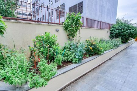 Apartamento à venda com 138m², 4 quartos e 4 vagas Apartamento à venda com 138m², 4 quartos e 4 vagasÁrea comum - Horta