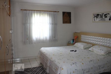 Casa à venda com 500m², 3 quartos e 4 vagasquarto 2