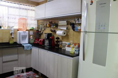 Casa à venda com 500m², 3 quartos e 4 vagascozinha