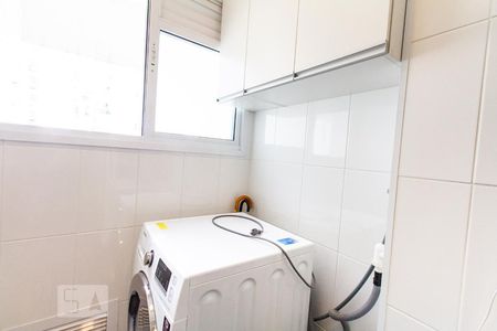 Apartamento à venda com 65m², 2 quartos e 1 vagaÁrea de Serviço