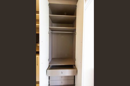 Apartamento à venda com 65m², 2 quartos e 1 vagaQuarto 1 - Armários