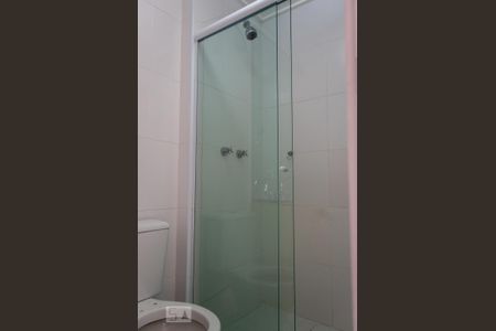Apartamento para alugar com 68m², 2 quartos e 1 vaga Apartamento para alugar com 68m², 2 quartos e 1 vagaBanheiro da Suíte
