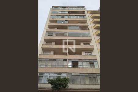 Apartamento para alugar com 104m², 3 quartos e sem vaga Apartamento para alugar com 104m², 3 quartos e sem vagaFachada