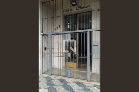 Apartamento para alugar com 104m², 3 quartos e sem vaga Apartamento para alugar com 104m², 3 quartos e sem vagaFachada