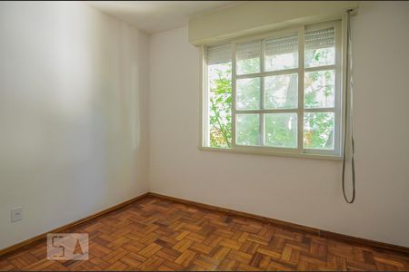 Quarto 1 de apartamento para alugar com 3 quartos, 76m² em Cristal, Porto Alegre