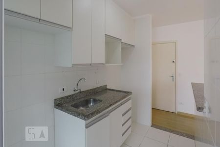 Apartamento à venda com 40m², 1 quarto e 1 vagaCozinha vista pela Área de Serviço