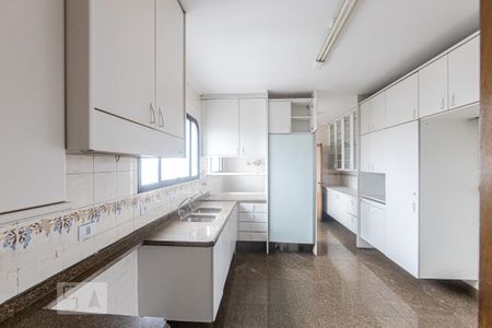 Apartamento à venda com 427m², 4 quartos e 4 vagasCozinha