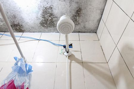 Casa à venda com 230m², 4 quartos e sem vagaEdícula - Banheiro