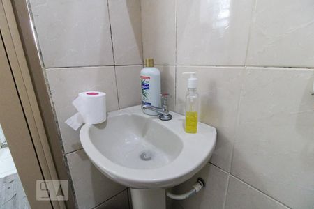 Casa à venda com 230m², 4 quartos e sem vagaEdícula - Banheiro