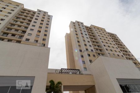 Apartamento para alugar com 59m², 2 quartos e 1 vaga Apartamento para alugar com 59m², 2 quartos e 1 vagaFachada