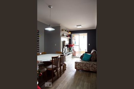 Sala de apartamento à venda com 3 quartos, 72m² em Jardim das Flores, Osasco