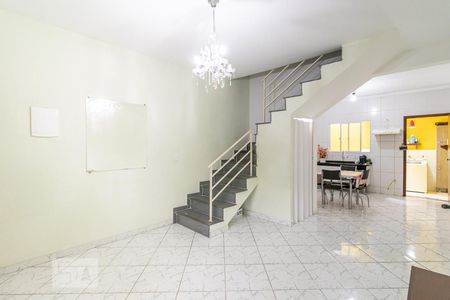 Sala de casa de condomínio para alugar com 2 quartos, 100m² em Jardim Belem, São Paulo