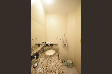 Apartamento à venda com 145m², 3 quartos e 2 vagasBanheiro Suíte 1