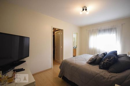 Apartamento à venda com 145m², 3 quartos e 2 vagasSuíte 2