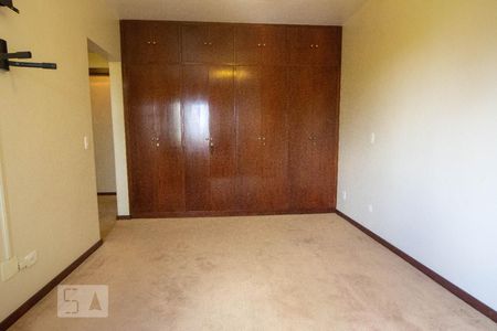 Apartamento à venda com 240m², 4 quartos e 3 vagasQuarto 1 