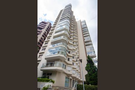 Apartamento à venda com 240m², 4 quartos e 3 vagasFachada