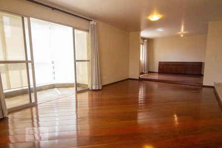Apartamento à venda com 240m², 4 quartos e 3 vagasSala