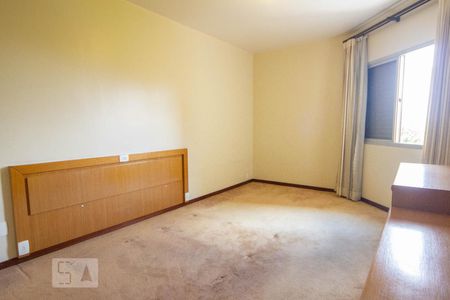 Apartamento à venda com 240m², 4 quartos e 3 vagasQuarto 3 