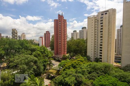 Apartamento à venda com 240m², 4 quartos e 3 vagasVista