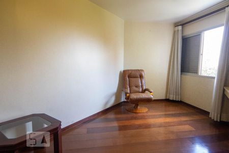 Apartamento à venda com 240m², 4 quartos e 3 vagasSala de TV