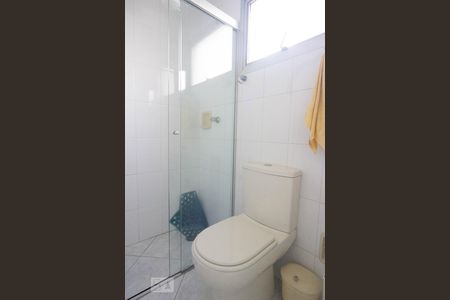 Apartamento à venda com 240m², 4 quartos e 3 vagasBanheiro Serviço 