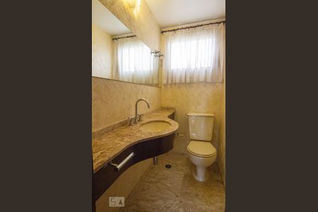 Apartamento à venda com 240m², 4 quartos e 3 vagasLavabo