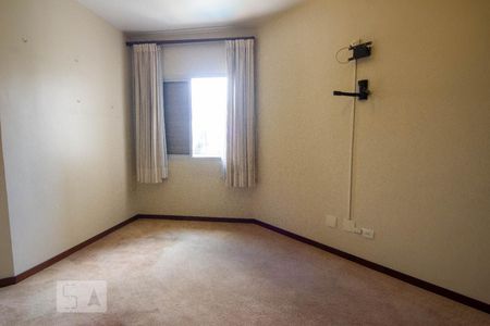 Apartamento à venda com 240m², 4 quartos e 3 vagas Quarto 1 