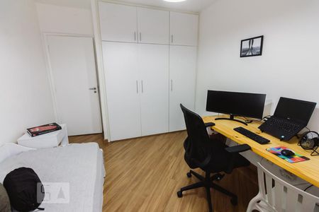 Quarto 01 de apartamento à venda com 2 quartos, 80m² em Vila Hamburguesa, São Paulo