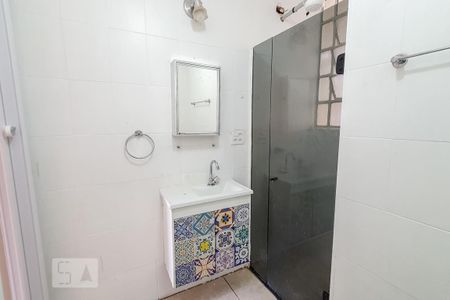 Apartamento para alugar com 81m², 1 quarto e sem vaga Apartamento para alugar com 81m², 1 quarto e sem vagaBanheiro