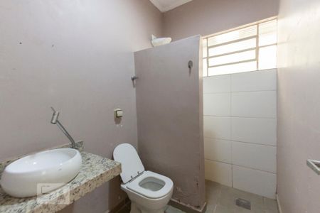 Banheiro de casa para alugar com 3 quartos, 150m² em Jardim Planalto, Campinas
