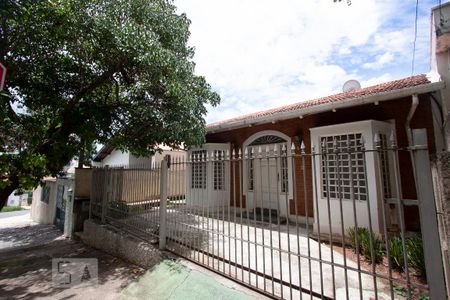 Fachada de casa para alugar com 3 quartos, 150m² em Jardim Planalto, Campinas