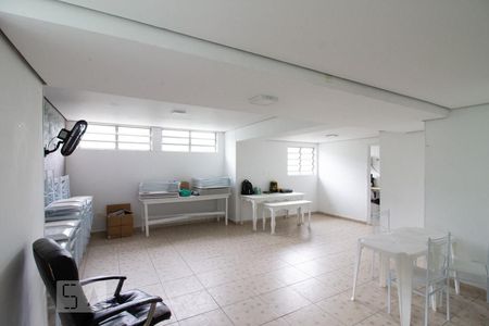 Apartamento à venda com 77m², 2 quartos e 1 vaga Apartamento à venda com 77m², 2 quartos e 1 vagaÁrea comum - Salão de festas