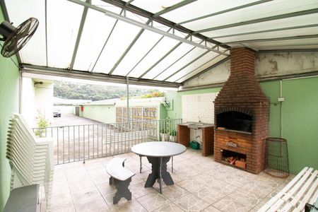 Apartamento à venda com 77m², 2 quartos e 1 vaga Apartamento à venda com 77m², 2 quartos e 1 vagaÁrea comum - Churrasqueira